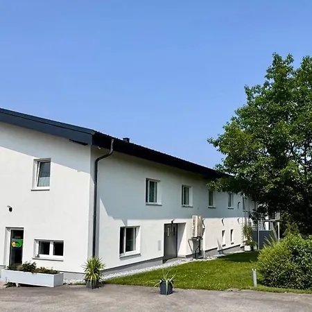 Bergland 4-1 شقة